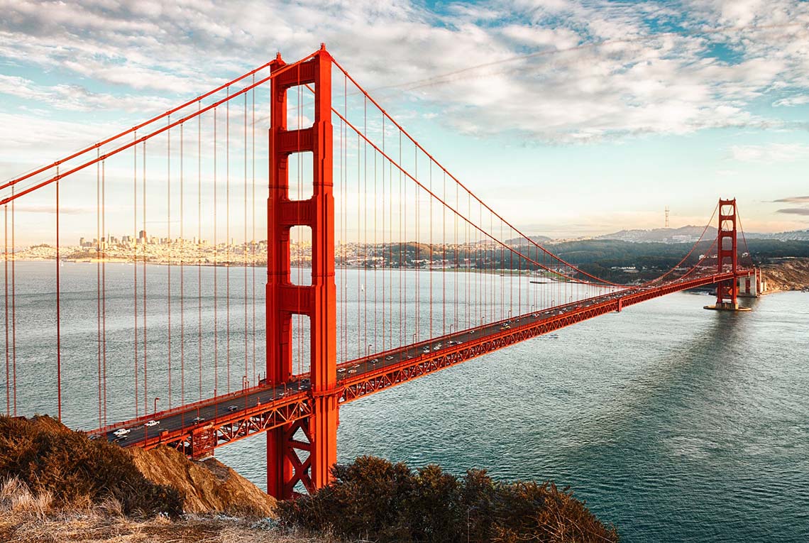 My Unforgettable Adventure in San Francisco: TheGolden Gate Bridge and the Artistic Oasis